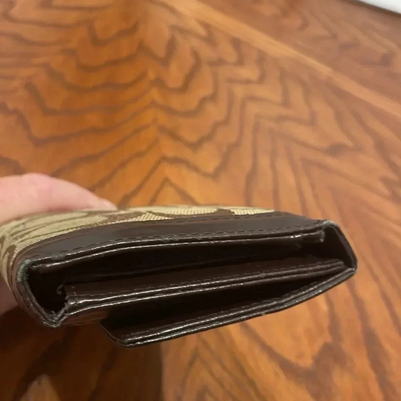 Coach Leather & Cloth Wallet With Checkbook Holder A few little flaws no holes - Picture 4 of 11